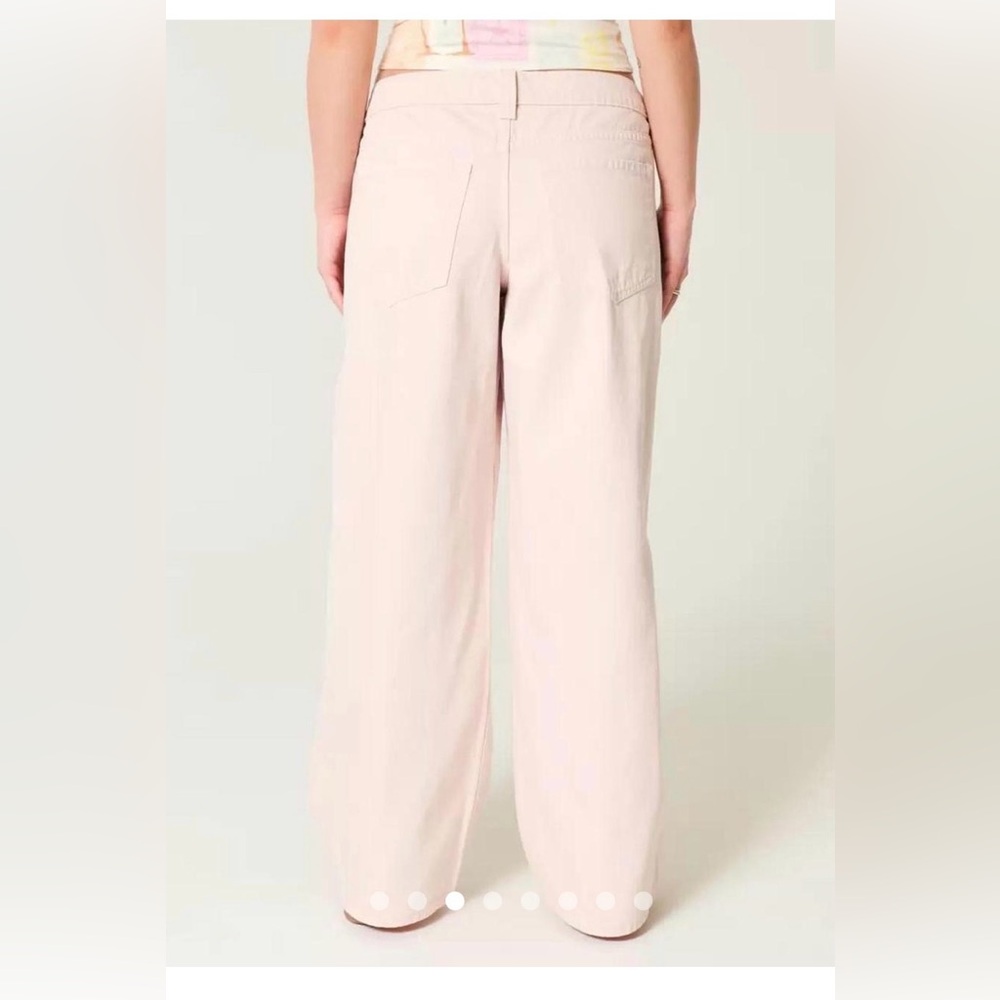 Hollister Low-Rise Super Baggy Jeans — Pale Pink Denim - Picture 10 of 11